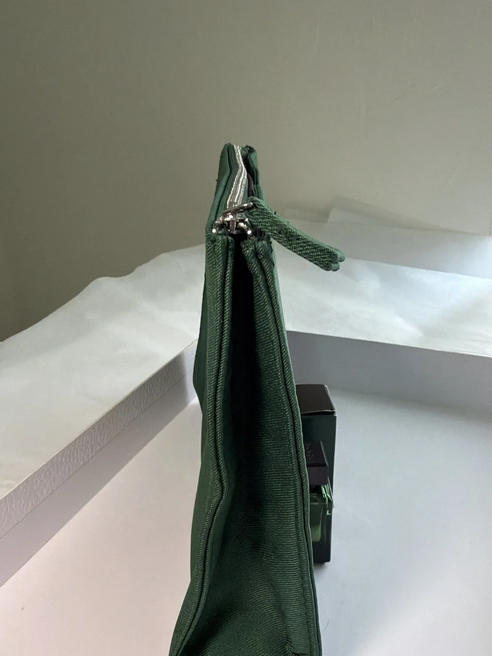 New,unused Prada beautyDark Green Cosmetic Pouch with Si Logo and mini perfumee3